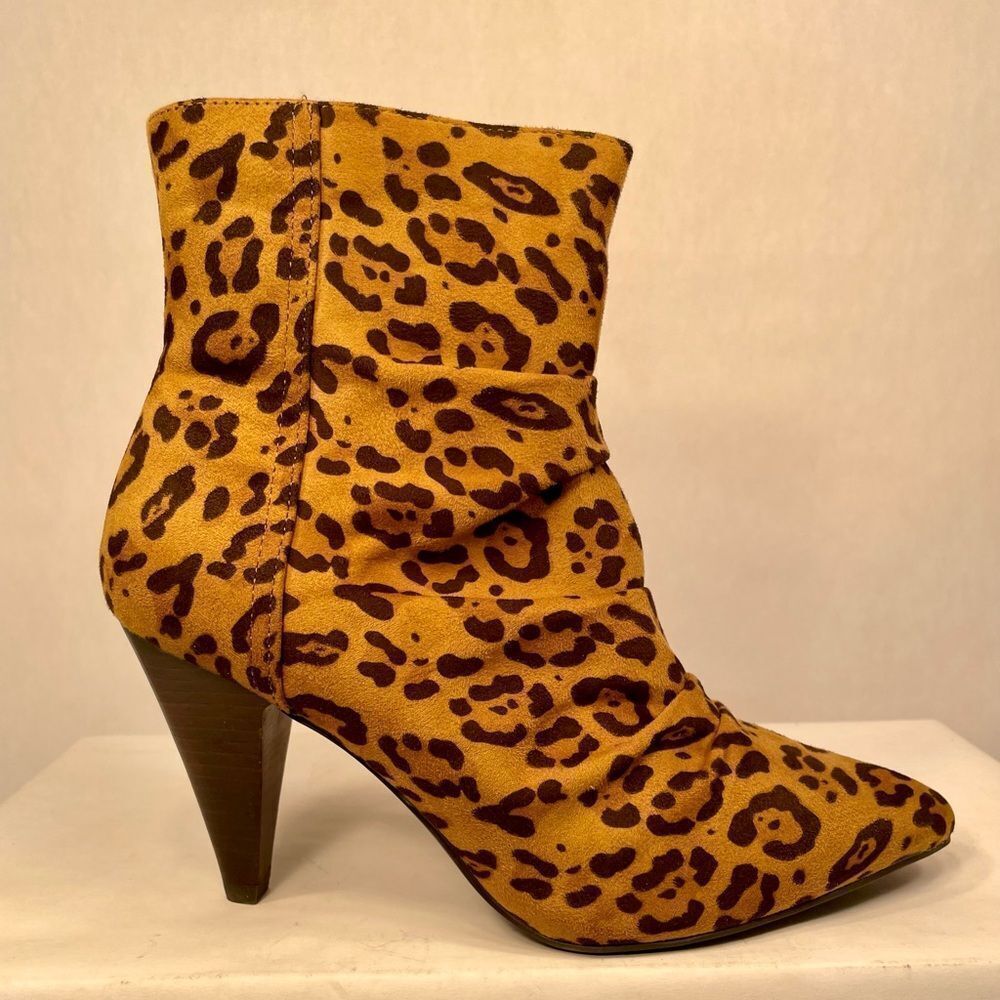 Impo Faux Suede Leopard Print Ankle Boots Size 8 NIB